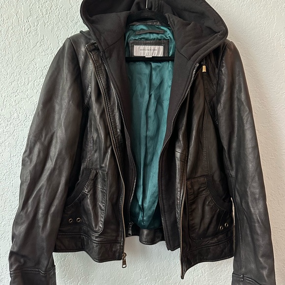 Stylish Black Leather Jacket with Hood - Picture 1 of 5